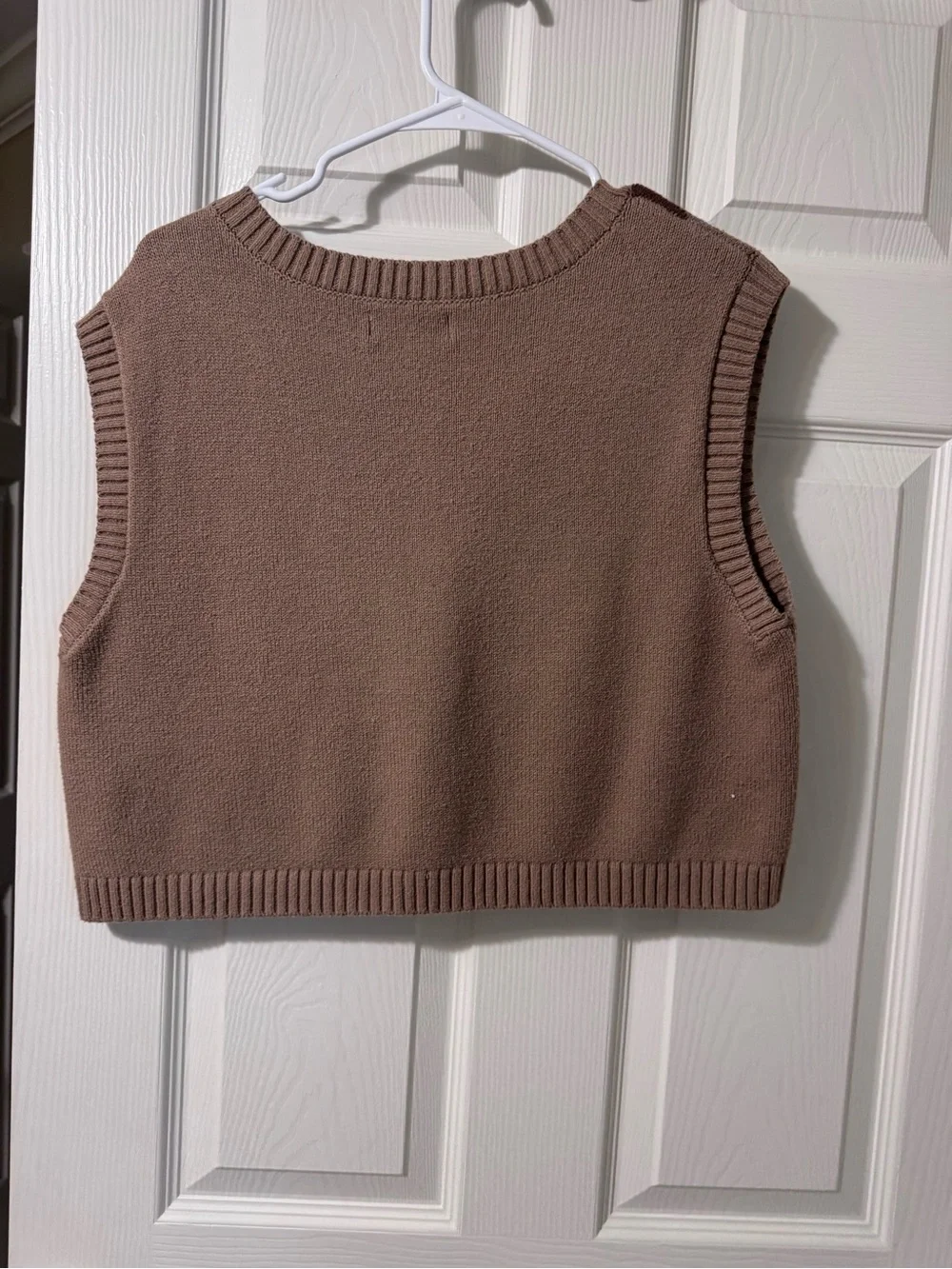 Hollister Brown Argyle V-Neck Cropped Sweater Vest
